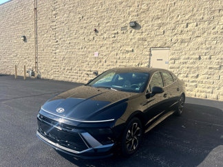 Used 2024 Hyundai Sonata SEL image 1