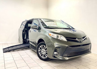 Used 2019 Toyota Sienna XLE Premium image 1