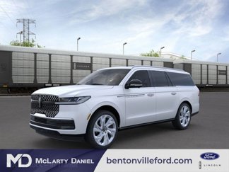 New 2025 Lincoln Navigator L Reserve image 1