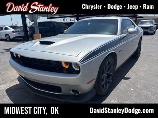Used 2023 Dodge Challenger R/T w/ Blacktop Package image 1