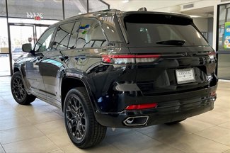 New 2025 Jeep Grand Cherokee Summit image 1
