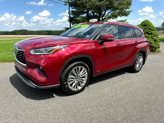 Used 2024 Toyota Highlander Platinum image 1