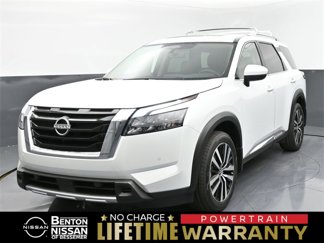 New 2025 Nissan Pathfinder Platinum image 1