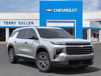 New 2025 Chevrolet Traverse LT w/ Driver Confidence Package image 1