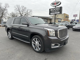 Used 2017 GMC Yukon XL SLT w/ Premium Edition image 1