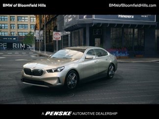 New 2025 BMW i5 xDrive40 w/ Premium Package image 1