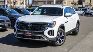New 2025 Volkswagen Atlas Cross Sport SE image 1
