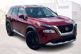 Used 2023 Nissan Rogue Platinum image 1