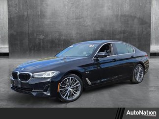 Used 2023 BMW 530e xDrive image 1