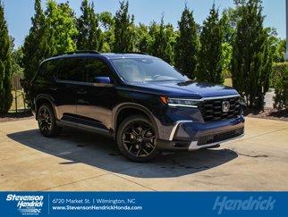 New 2025 Honda Pilot Touring image 1