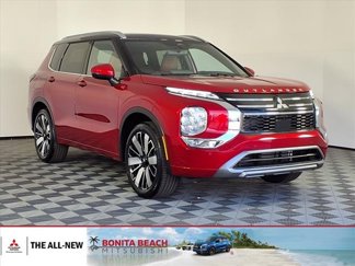 New 2025 Mitsubishi Outlander SEL image 1