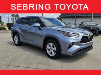 Certified 2023 Toyota Highlander LE image 1