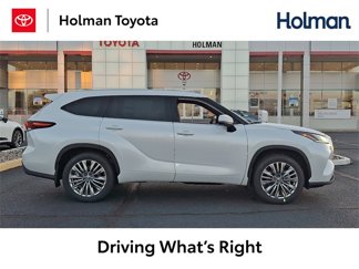 New 2025 Toyota Highlander Platinum image 1
