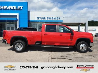 New 2025 Chevrolet Silverado 3500 LT image 1