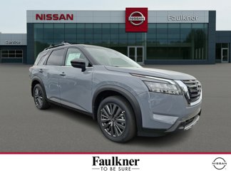 New 2025 Nissan Pathfinder SL w/ SL Premium Package image 1