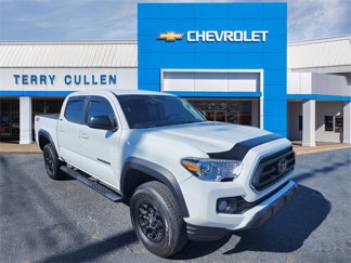 Used 2023 Toyota Tacoma SR5 image 1