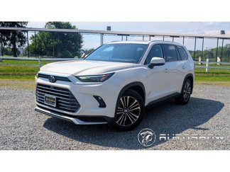 Used 2024 Toyota Grand Highlander Platinum image 1