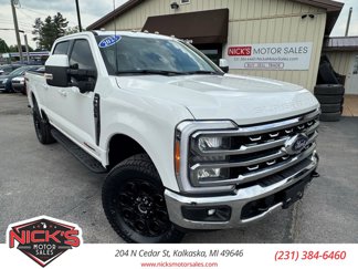 Used 2023 Ford F350 Lariat image 1
