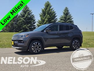 Used 2022 Jeep Compass Limited image 1