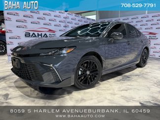 Used 2025 Toyota Camry SE image 1