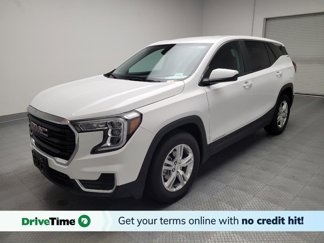 Used 2024 GMC Terrain SLE image 1