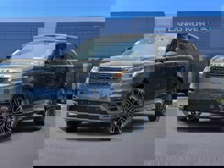 New 2026 Land Rover Range Rover Velar Dynamic SE image 1