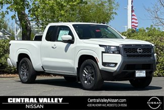 New 2025 Nissan Frontier SV w/ SV Convenience Package image 1