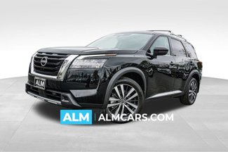 Used 2024 Nissan Pathfinder Platinum image 1