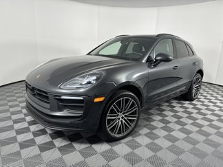 Used 2025 Porsche Macan image 1