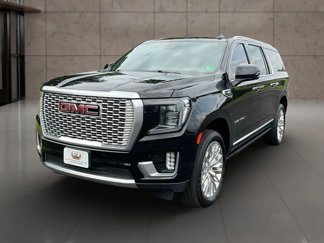 Used 2023 GMC Yukon XL Denali image 1