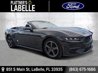 Used 2024 Ford Mustang Convertible image 1