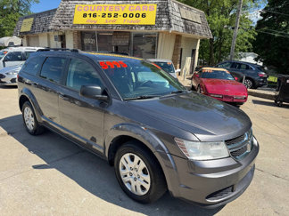 Used 2018 Dodge Journey SE image 1