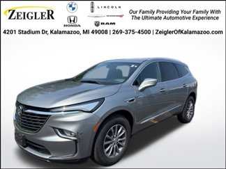 Used 2024 Buick Enclave Premium image 1