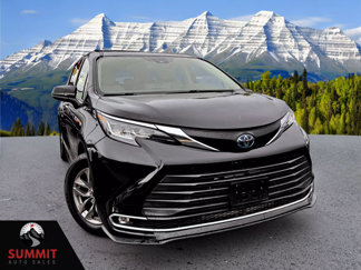 Used 2022 Toyota Sienna XLE image 1