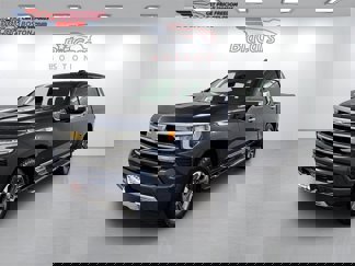 Used 2023 Chevrolet Silverado 1500 High Country image 1