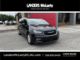 New 2026 Chrysler Pacifica Select image 1