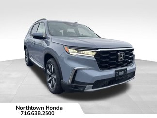 New 2025 Honda Pilot Touring image 1