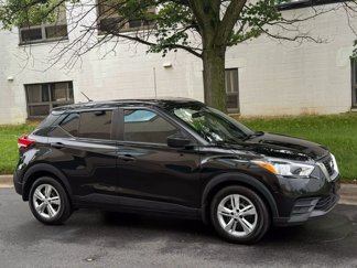 Used 2020 Nissan Kicks S image 1