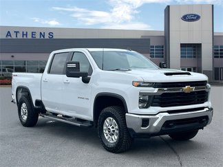 Used 2024 Chevrolet Silverado 2500 LT image 1
