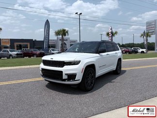 New 2025 Jeep Grand Cherokee L Summit image 1