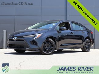 Used 2024 Toyota Corolla LE image 1