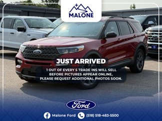 Certified 2022 Ford Explorer XLT w/ Equipment Group 202A image 1