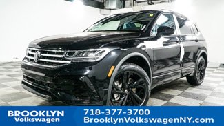 New 2024 Volkswagen Tiguan SE R-Line image 1