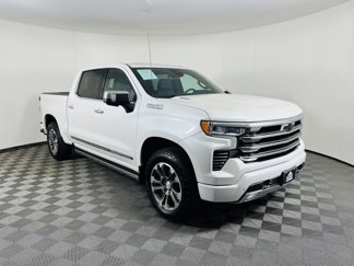Used 2024 Chevrolet Silverado 1500 High Country w/ Technology Package image 1