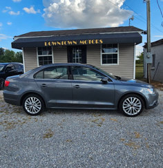 Used 2012 Volkswagen Jetta SEL image 1
