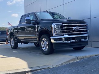 New 2025 Ford F250 4x4 Crew Cab Super Duty image 1