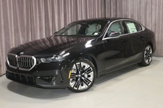 New 2026 BMW 530i xDrive w/ Premium Package image 1