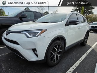 Used 2018 Toyota RAV4 SE image 1