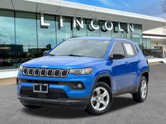 Used 2023 Jeep Compass Latitude w/ Convenience Group image 1