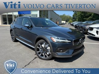 New 2026 Volvo V60 B5 Cross Country Ultra w/ Protection Package Premier image 1